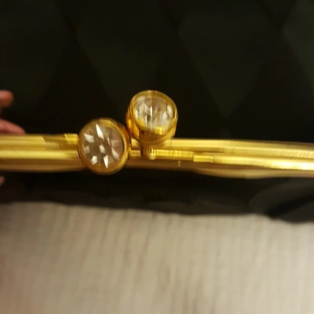 MARTHA KLEIN CREATION SATIN WEAVE CLUTCH‎ VINTAGE